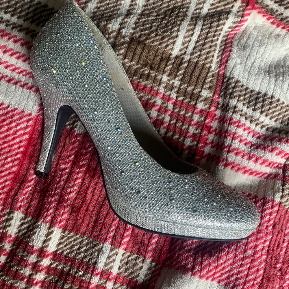 Sliver heels